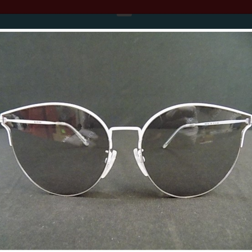 Balenciaga Logo Print Cat Eye Sunglasses BB0021SK - Picture 3 of 16